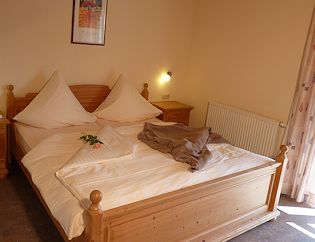 hell & mit Balkon Kindgerechte Ferienwohnung am Bodensee